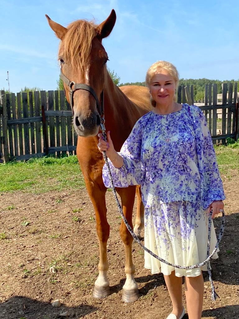 День Святых Флора и Лавры